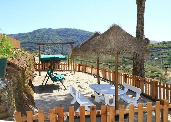 Quinta Da Bandeira - Casa De Ferias No Douro * Martir